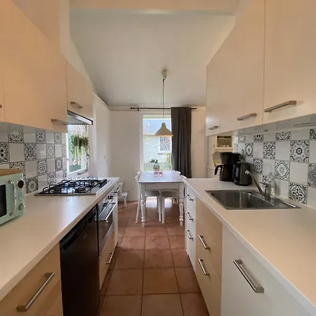 007 Prázdninový dům